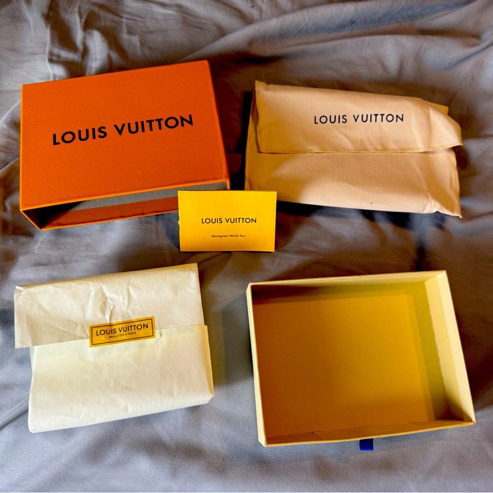 Louis Vuitton wallet box dust bag all original paperwork and packaging